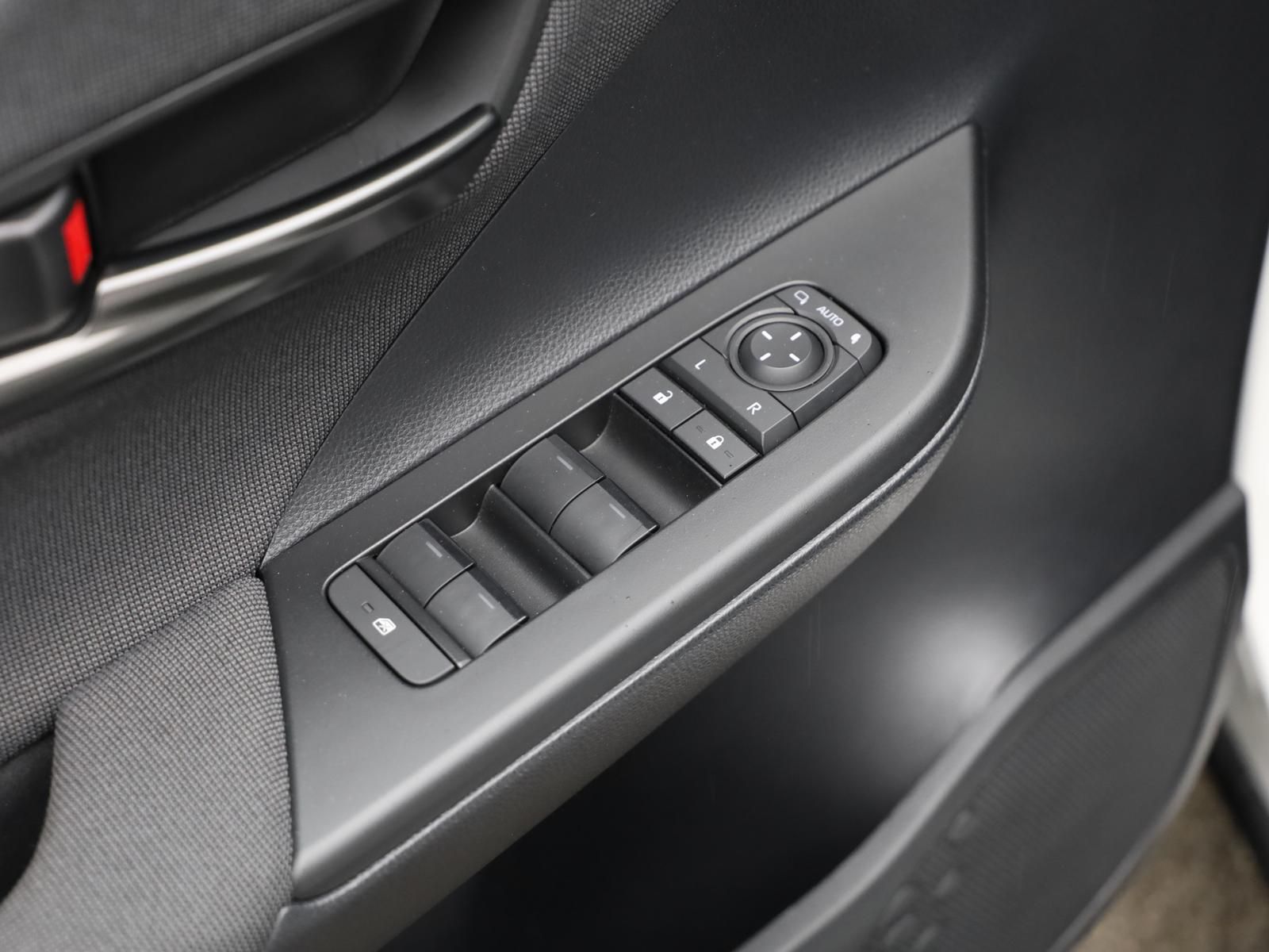 Toyota C-HR 1.8 Hybrid Team Deutschland NAVI SHZ PDC