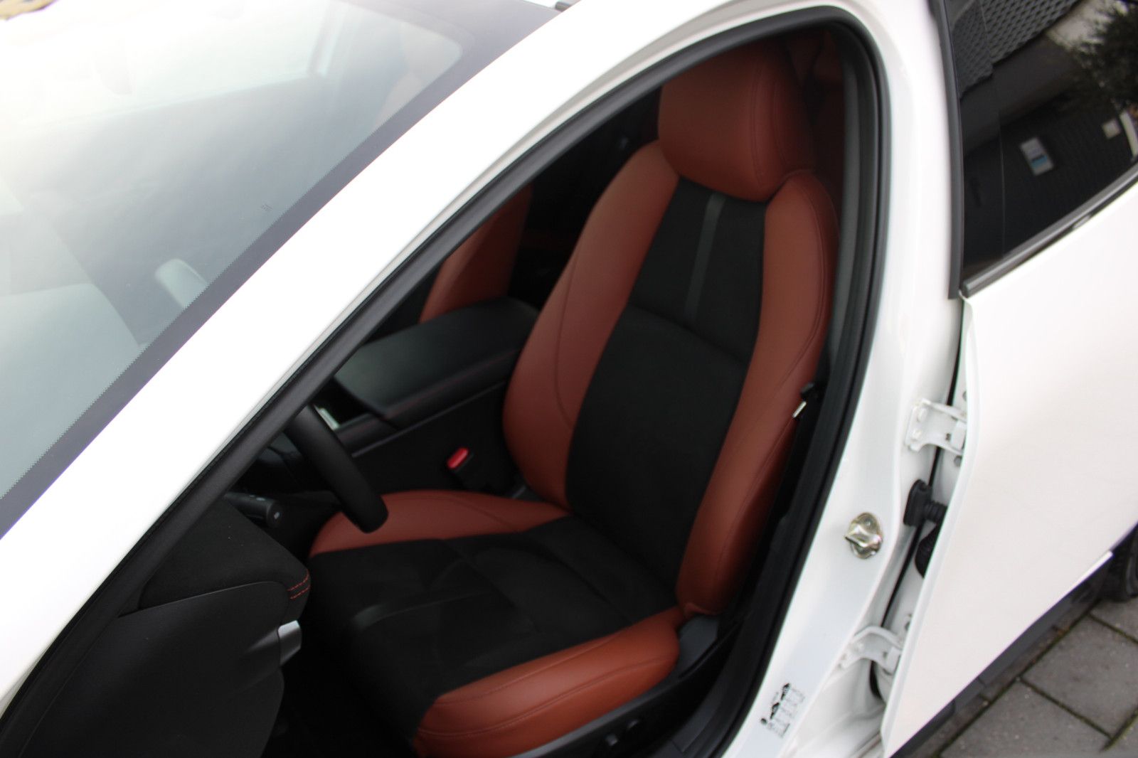 Mazda 3 e-SKYACTIV G Nagisa*BOSE*HUD*LED*KEYLESS*
