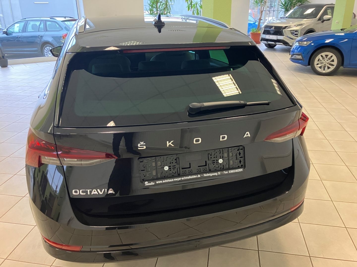 Skoda Octavia 2.0 TDI Combi - Samsaru's Car Outlet