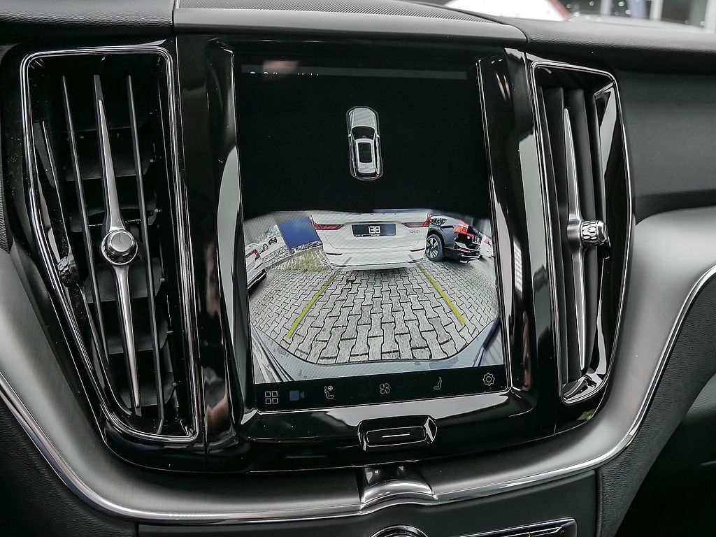 Volvo XC60 2.0 Core Recharge Plug-In Hybrid AWD