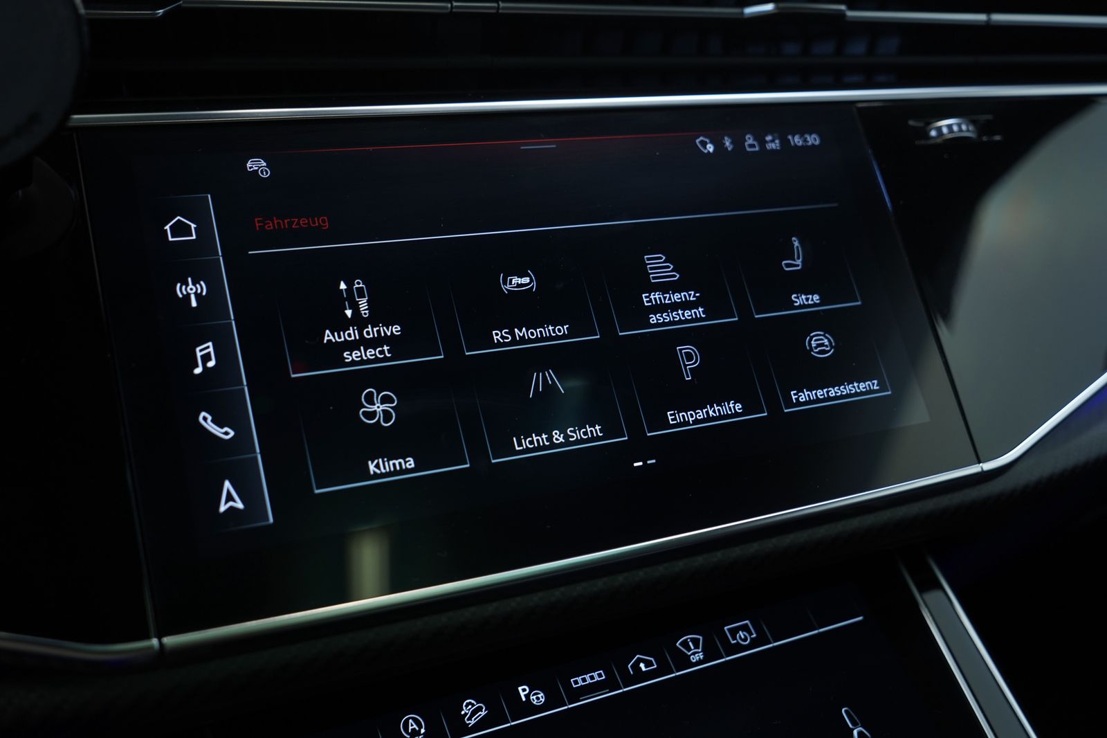 Audi RSQ8 q.*1H *23 *Dynamik*Keramik *S-Abgas *Pano