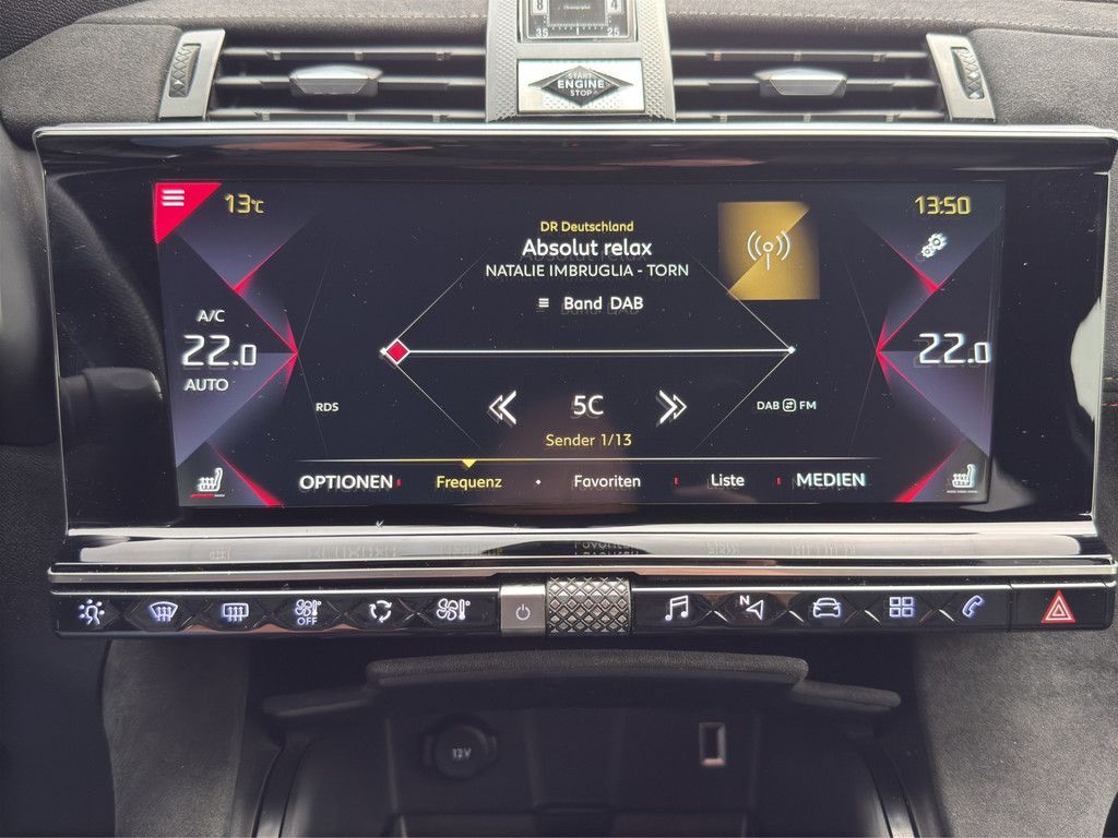 DS Automobiles DS 7 Crossback 225 Performance Line + Leder