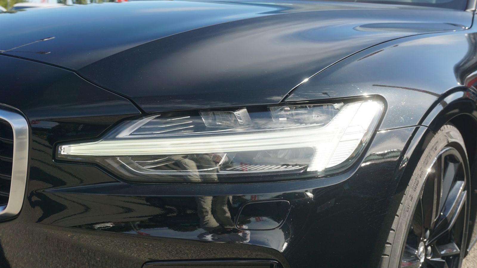 Volvo S60 2.0 R Design LED Navi HarmanKardon Panorama