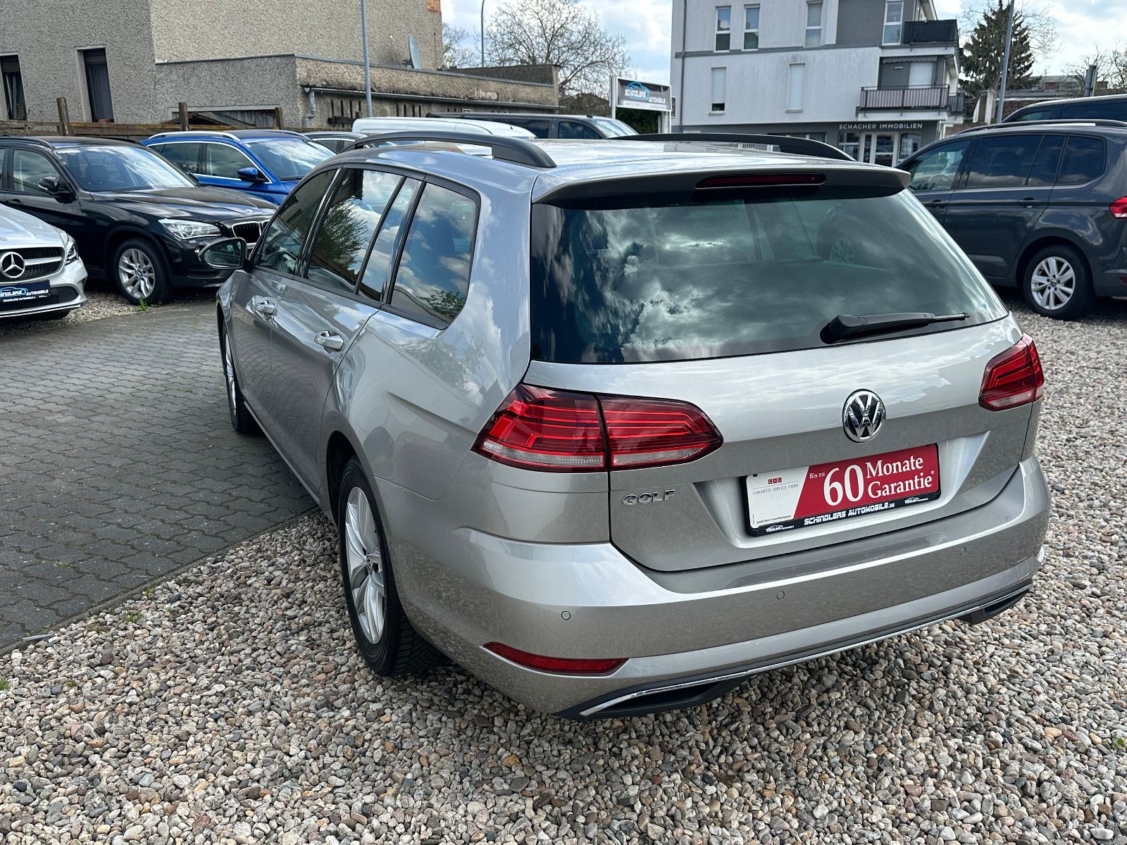 Volkswagen Golf VII Variant Comfortline DSG - Samsaru's Car Outlet