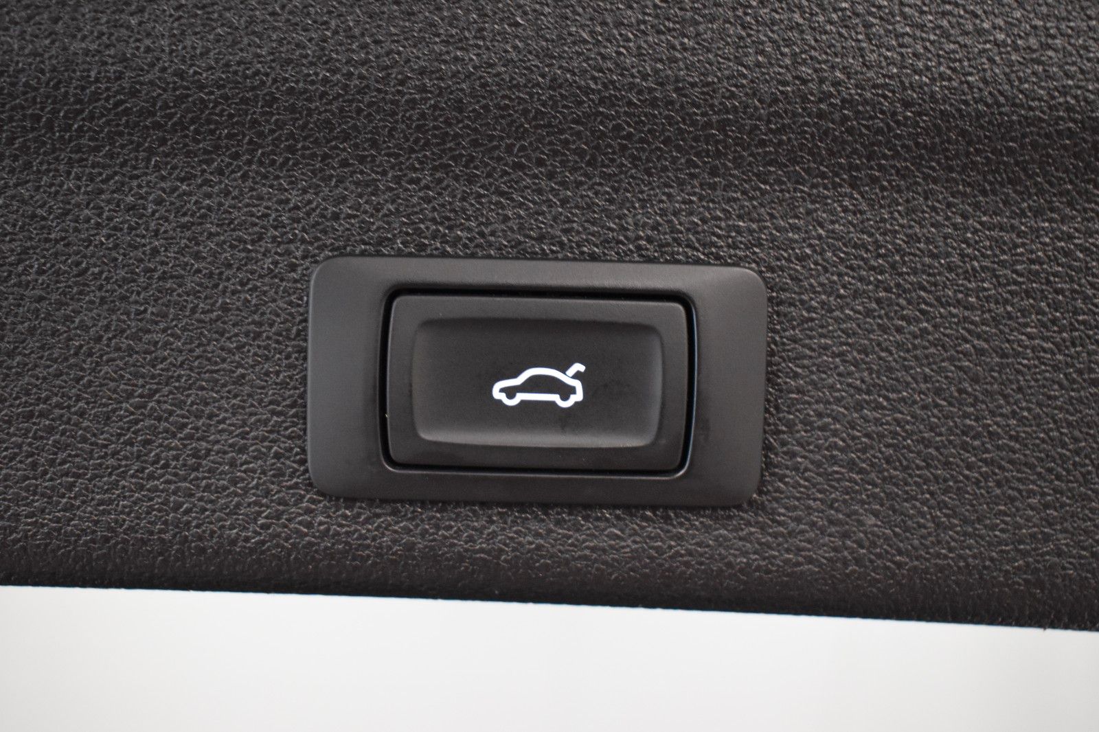 Audi A6 45TFSI quattro S-LINE - Samsaru's Car Outlet