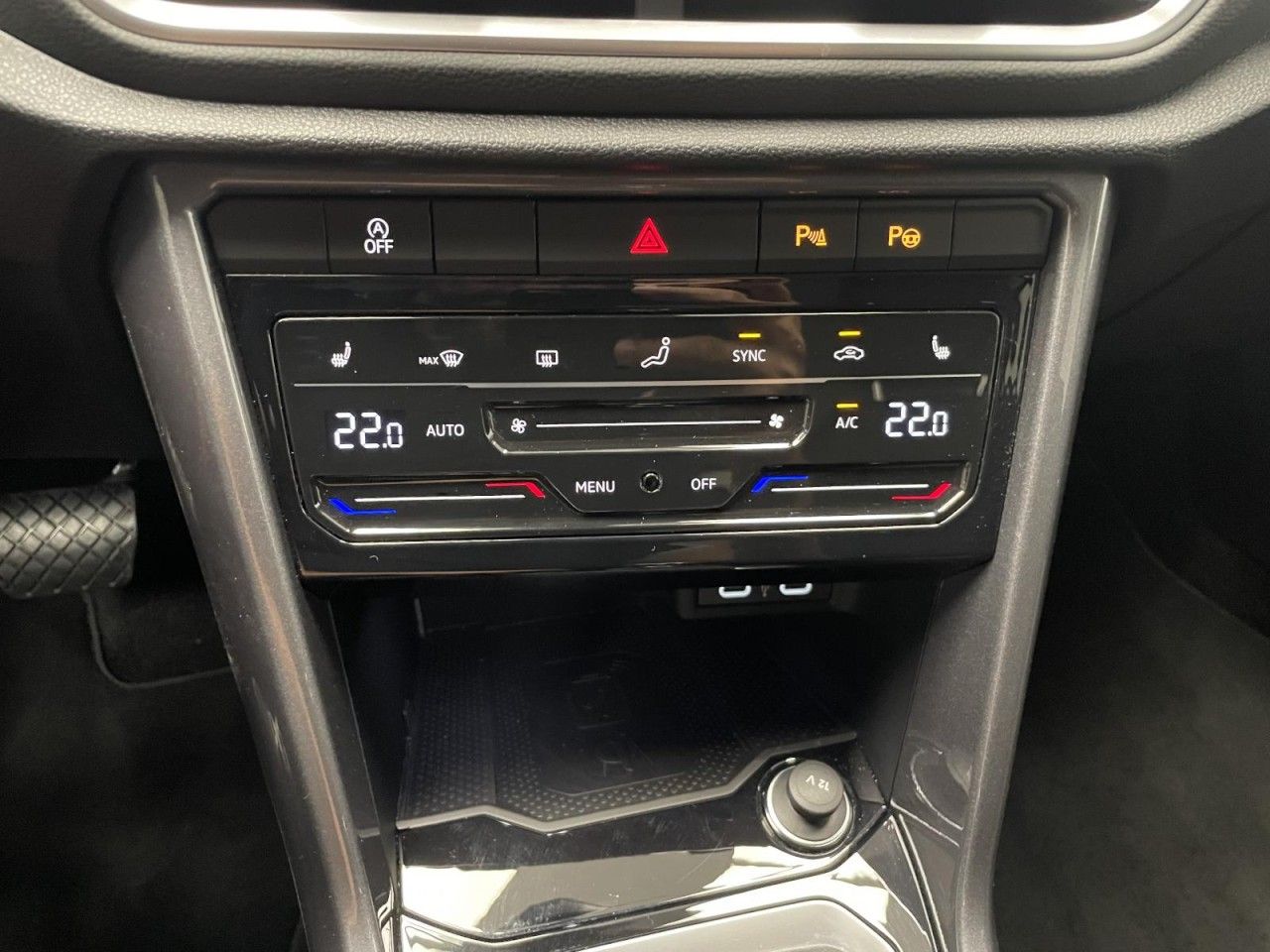 Volkswagen T-Roc 1.5 TSI DSG Style - Samsaru's Car Outlet