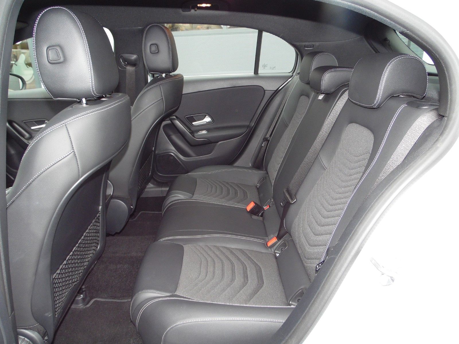 Mercedes-Benz A 200 - Samsaru's Car Outlet