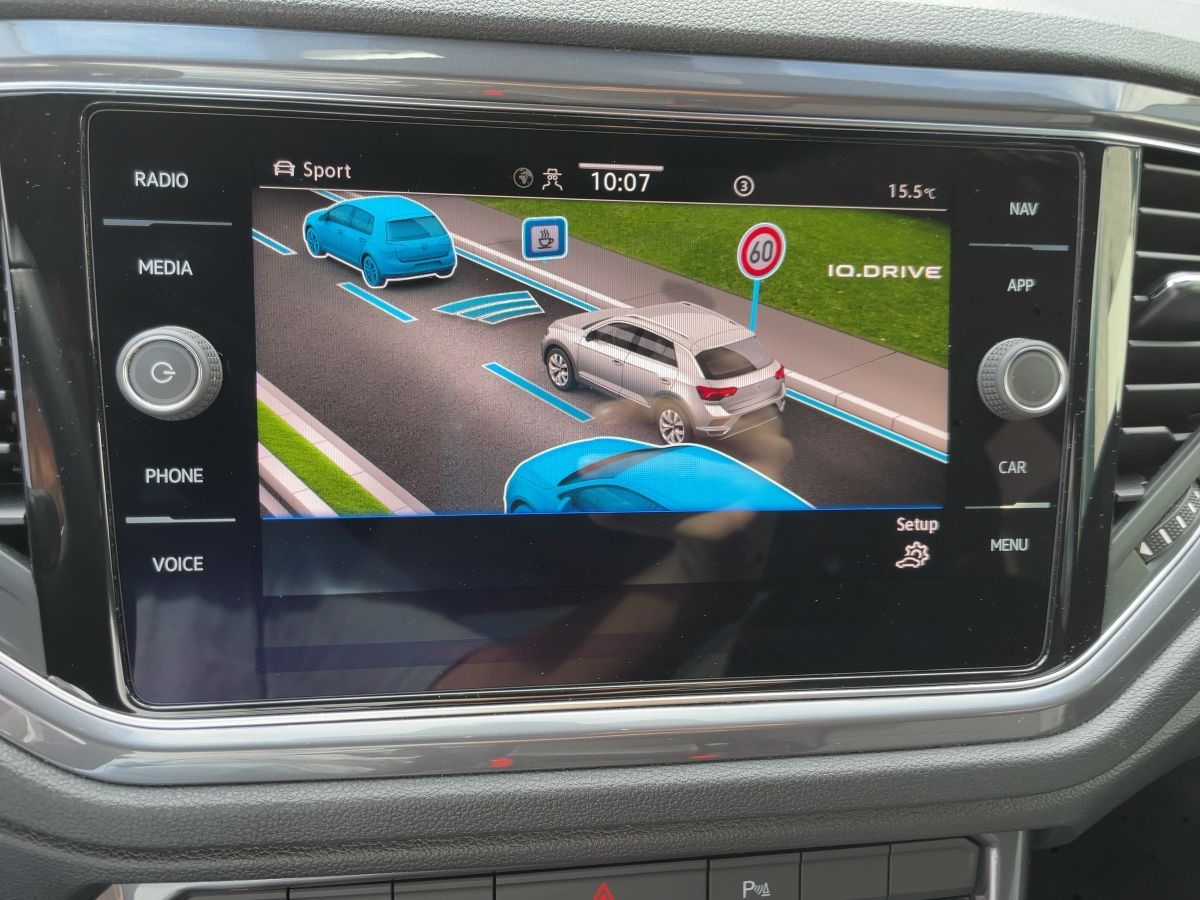 Volkswagen T-Roc 1.5 TSI Sport - Samsaru's Car Outlet