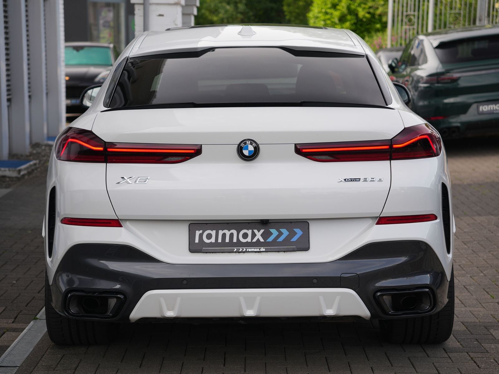 BMW X6 xDrive30d M Sport - Samsaru's Car Outlet