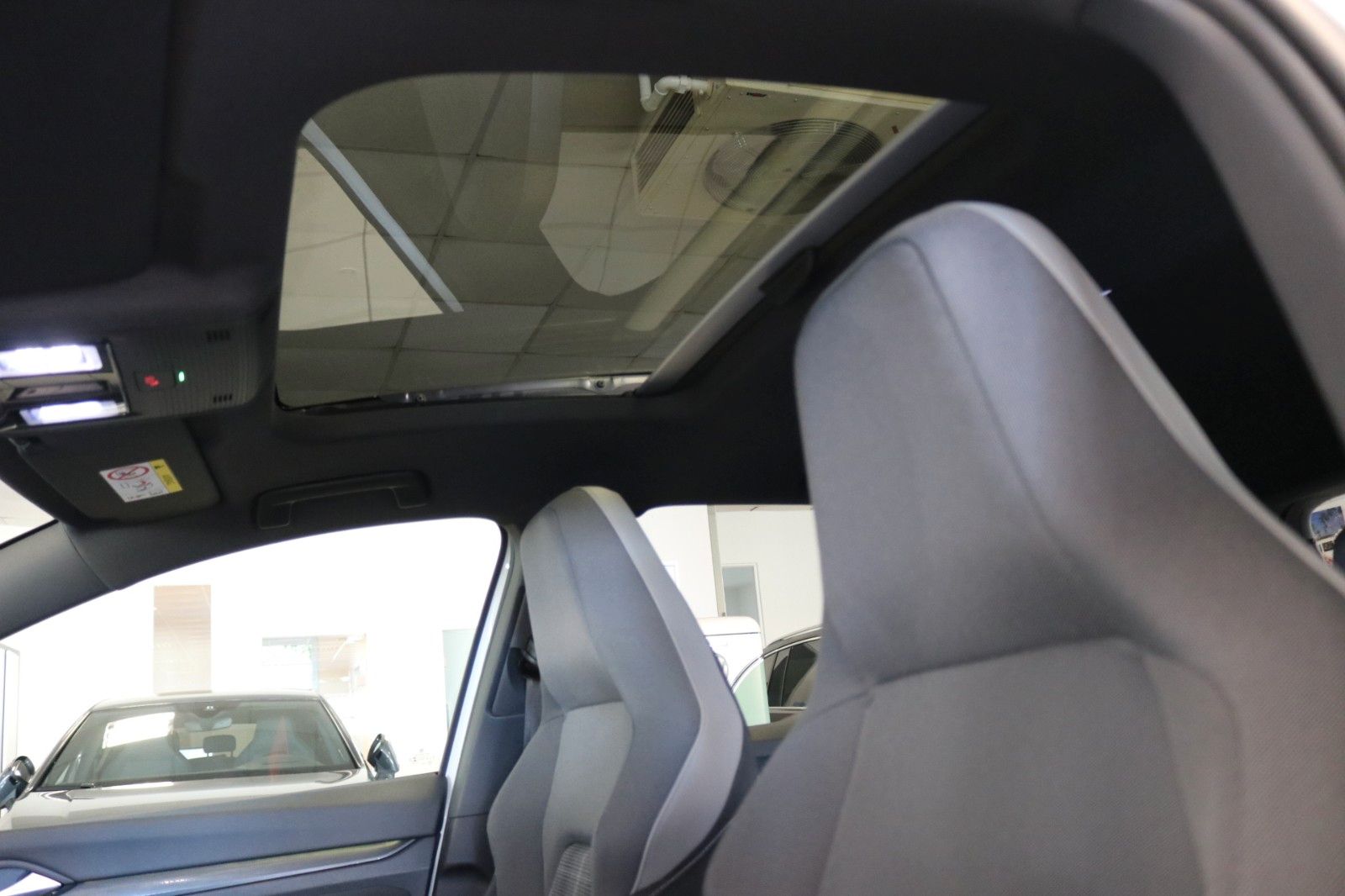Volkswagen Golf VIII GTD AHK HUD STHZ Matrix Pano Kamera