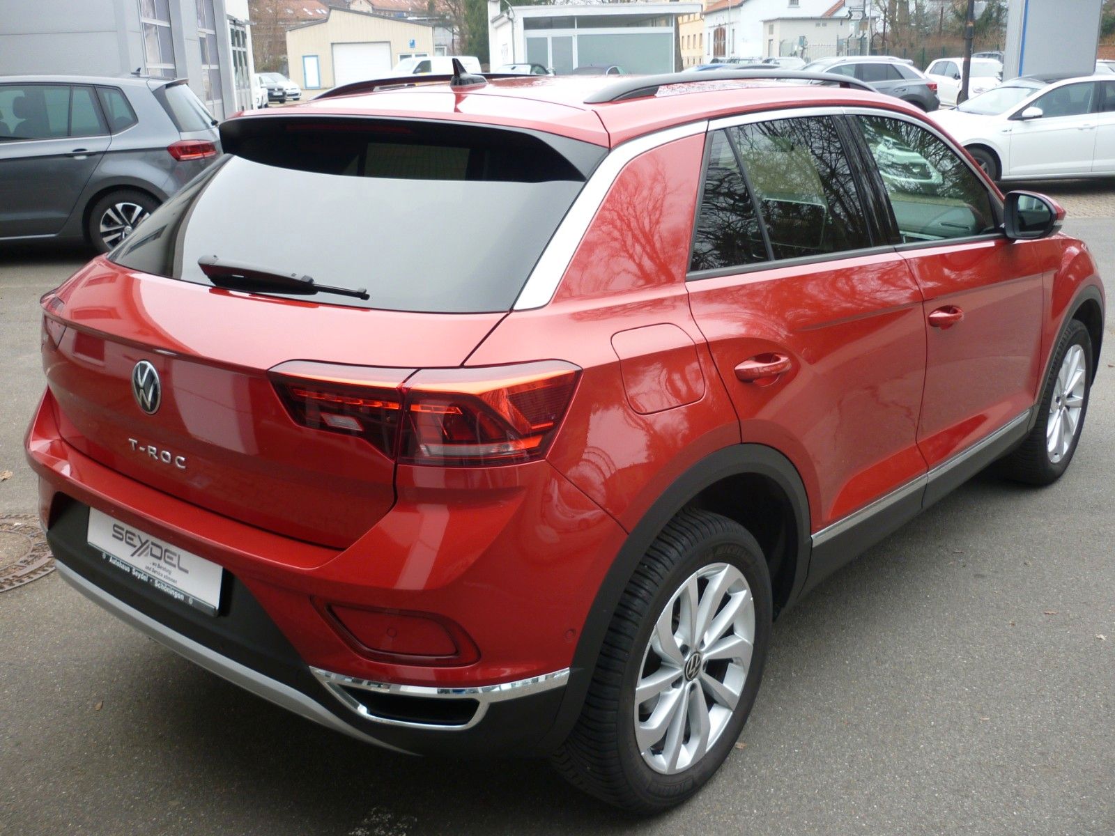 Volkswagen T-Roc Style 1.5 TSI - Samsaru's Car Outlet