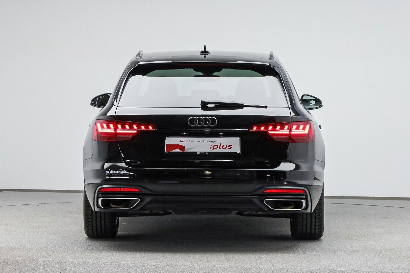 Audi A4 Avant Advanced 45 TFSI qu. - Samsaru's Car Outlet