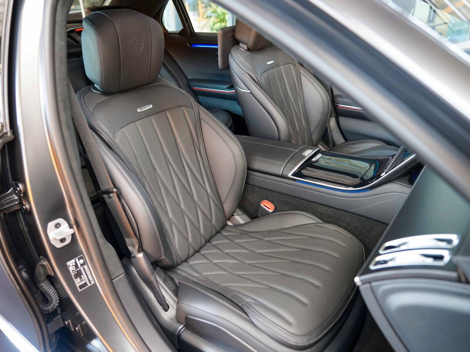 Mercedes-Benz S 63 AMG E Performance MATT Exklusiv AR-Head-up