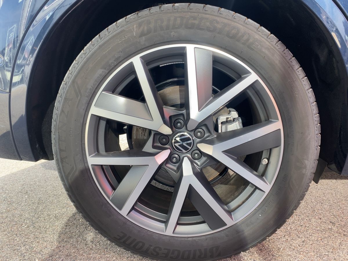 Volkswagen Touareg 3.0 V6 TDI DSG 4M R-Line - Samsaru's Car Outlet