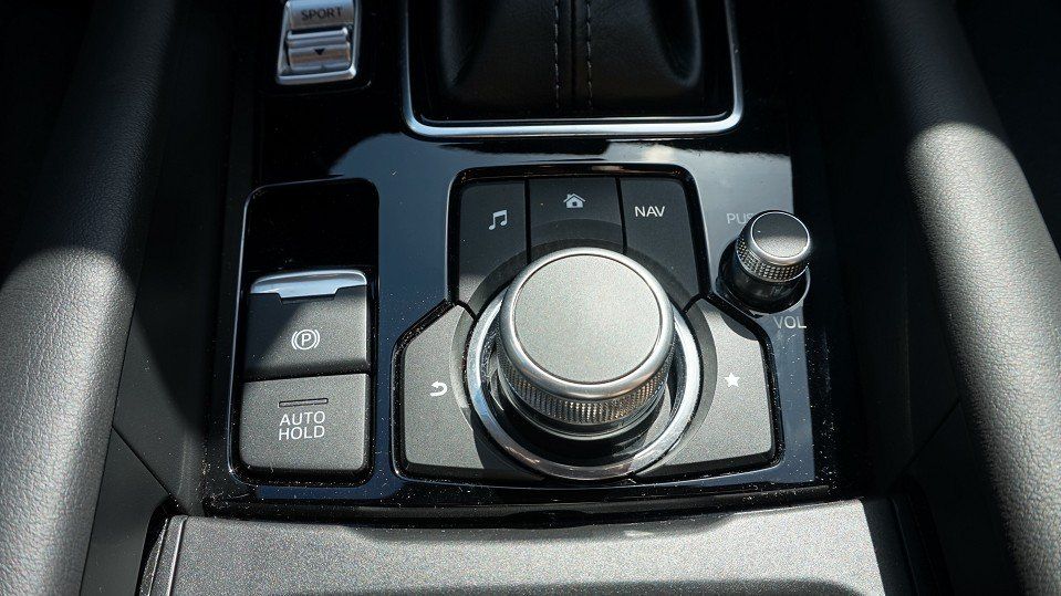 Mazda 6 2.0L SKYACTIV G 165 6AT FWD CENTER-LINE