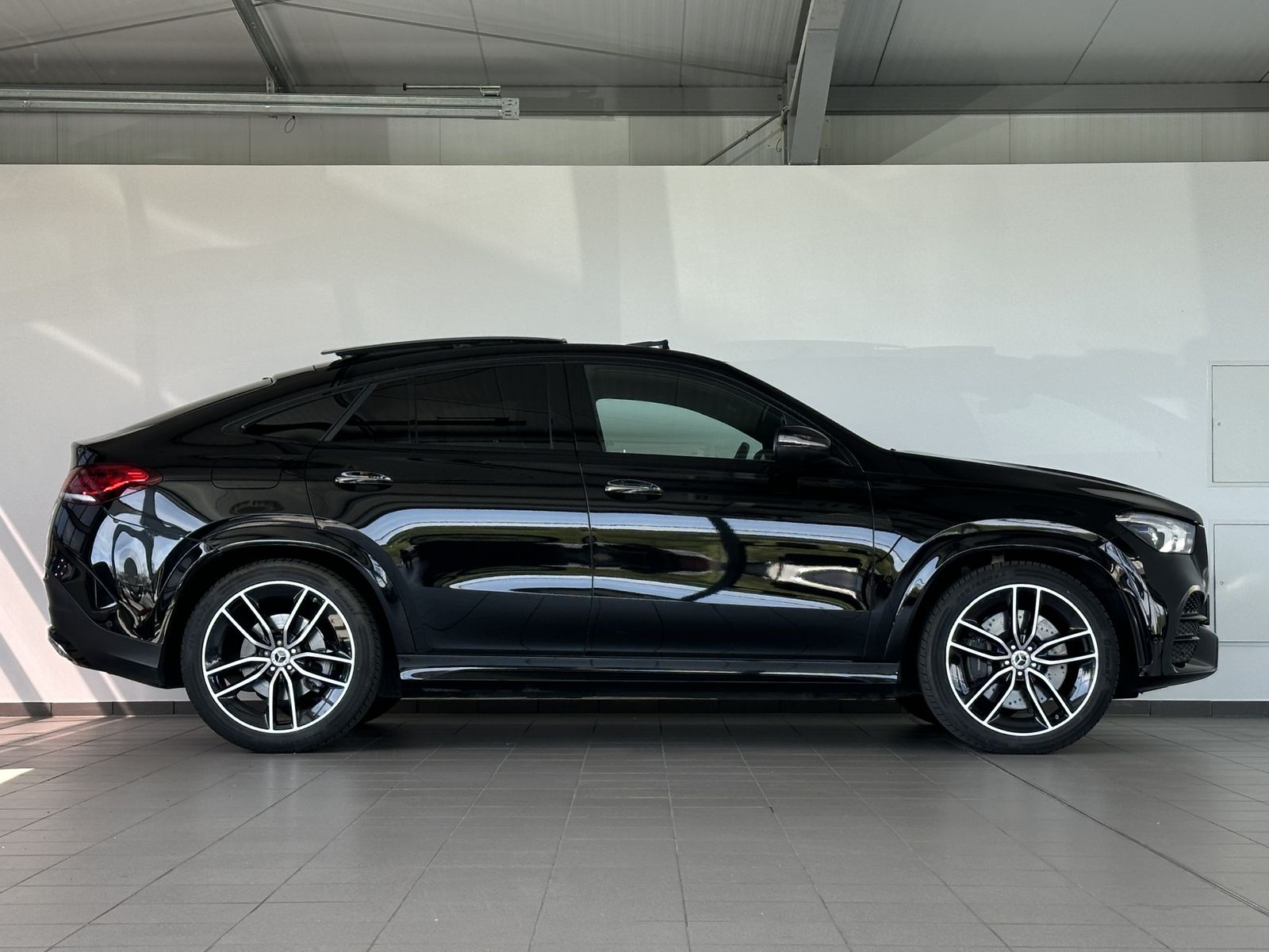 Mercedes-Benz GLE 400 d 4M |AMG |PANO |360 |AHK |LUFT |HUD |22