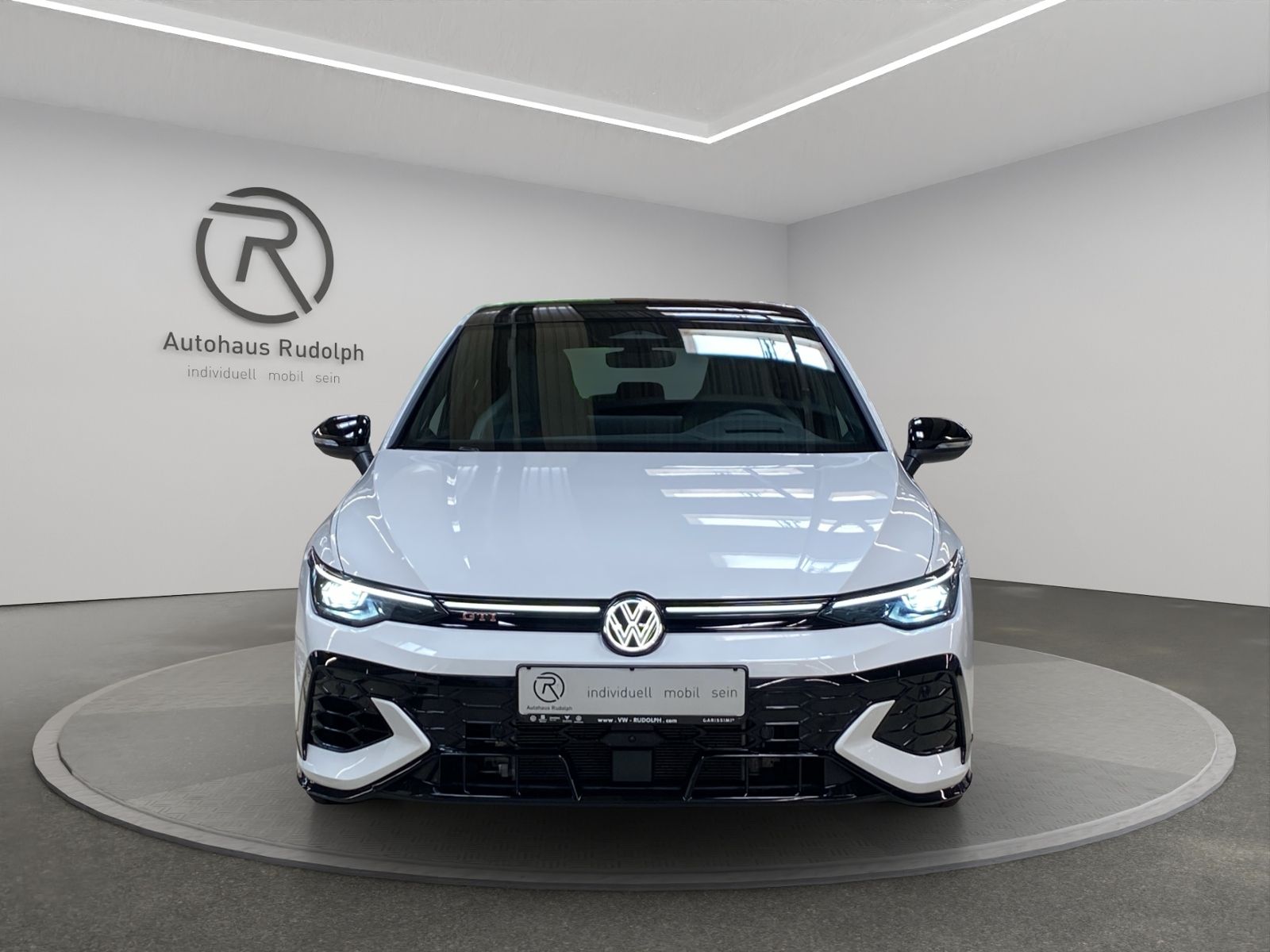 Volkswagen Golf VIII GTI Clubsport 2.0 TSI DSG / Navi LED