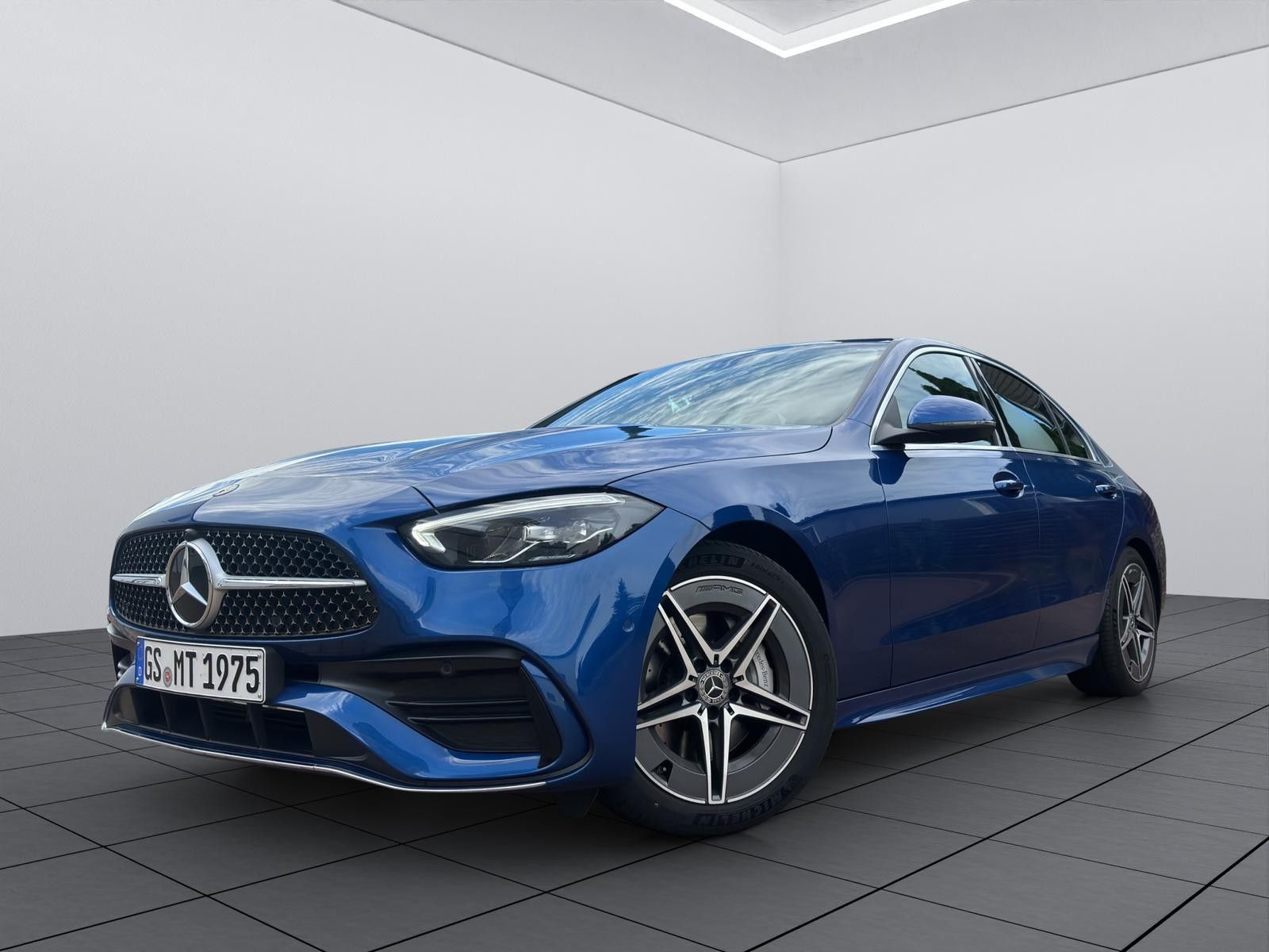 Mercedes-Benz C 200 4MATIC AMG Line - Samsaru's Car Outlet