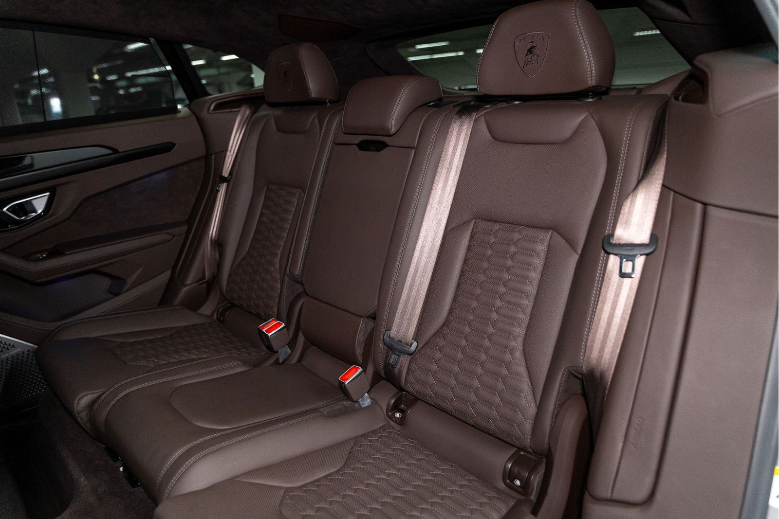 Lamborghini Urus S - Samsaru's Car Outlet