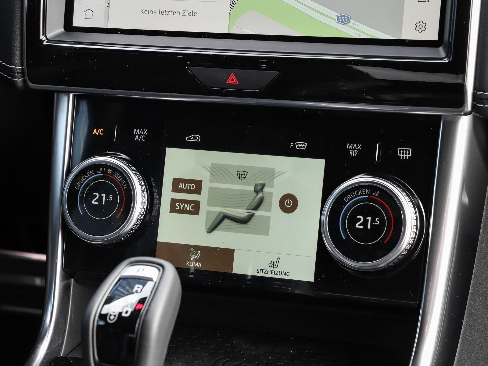 Jaguar XE P250 R-Dynamic Black Winter Paket