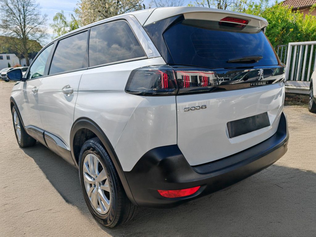 Peugeot 5008 PureTech - Samsaru's Car Outlet