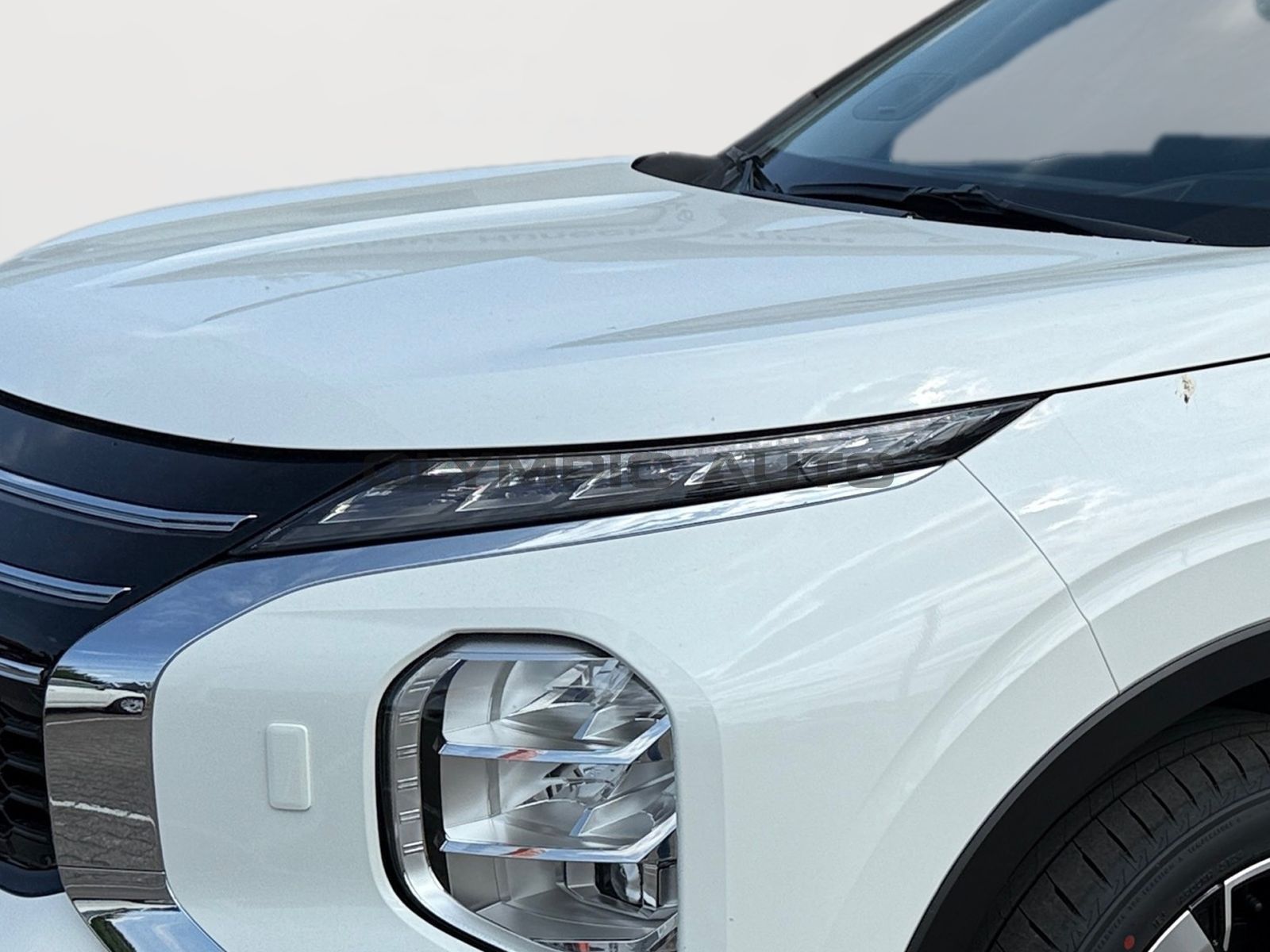 Mitsubishi Plug-in Hybrid Outlander 2,4l  Intro Edition CAM