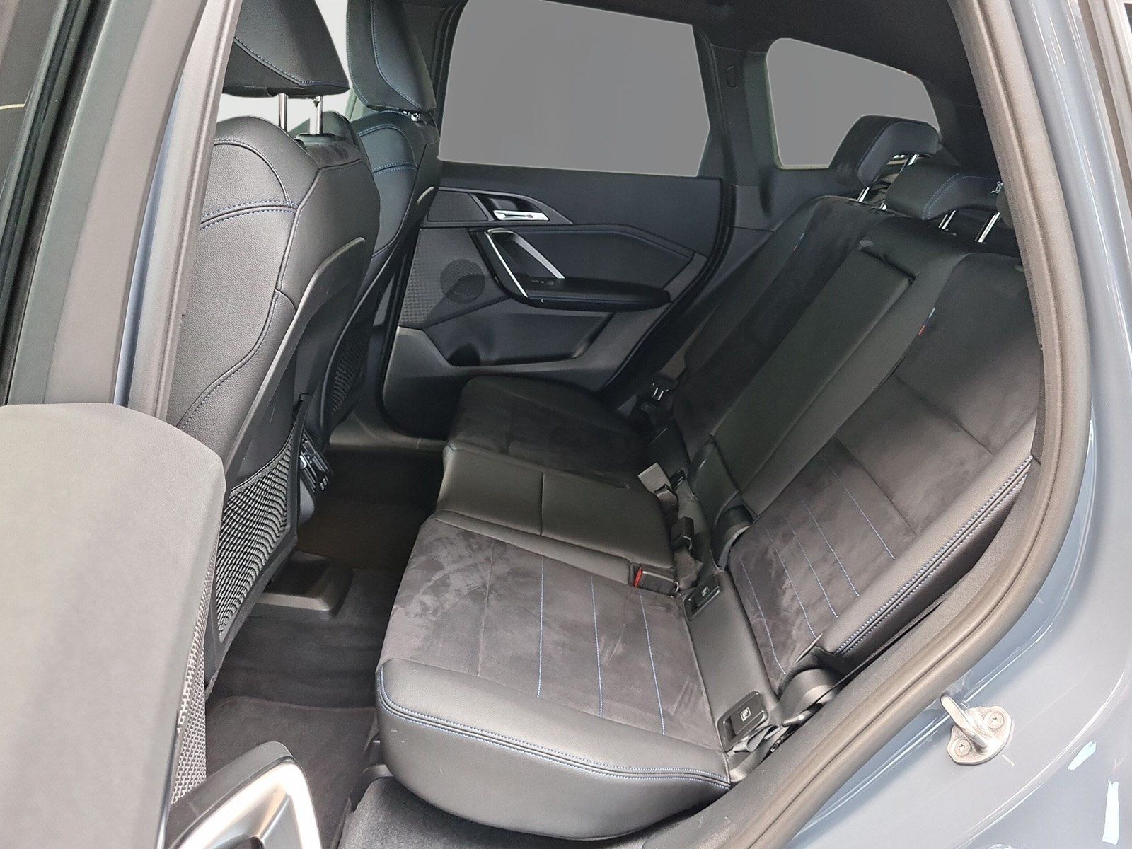 BMW X1 xDrive23i M-Sport - Samsaru's Car Outlet