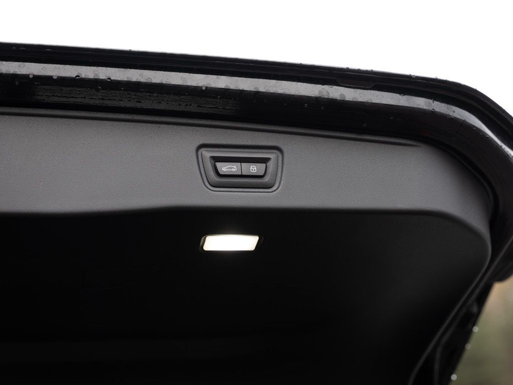 BMW 520d Touring M-Sport AHK HUD LED SITZBELÜFTUNG