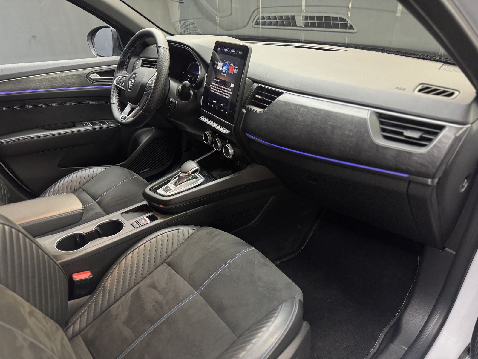 Renault Arkana E-Tech Full Hybrid 145 Esprit Alpine - Samsaru's Car Outlet