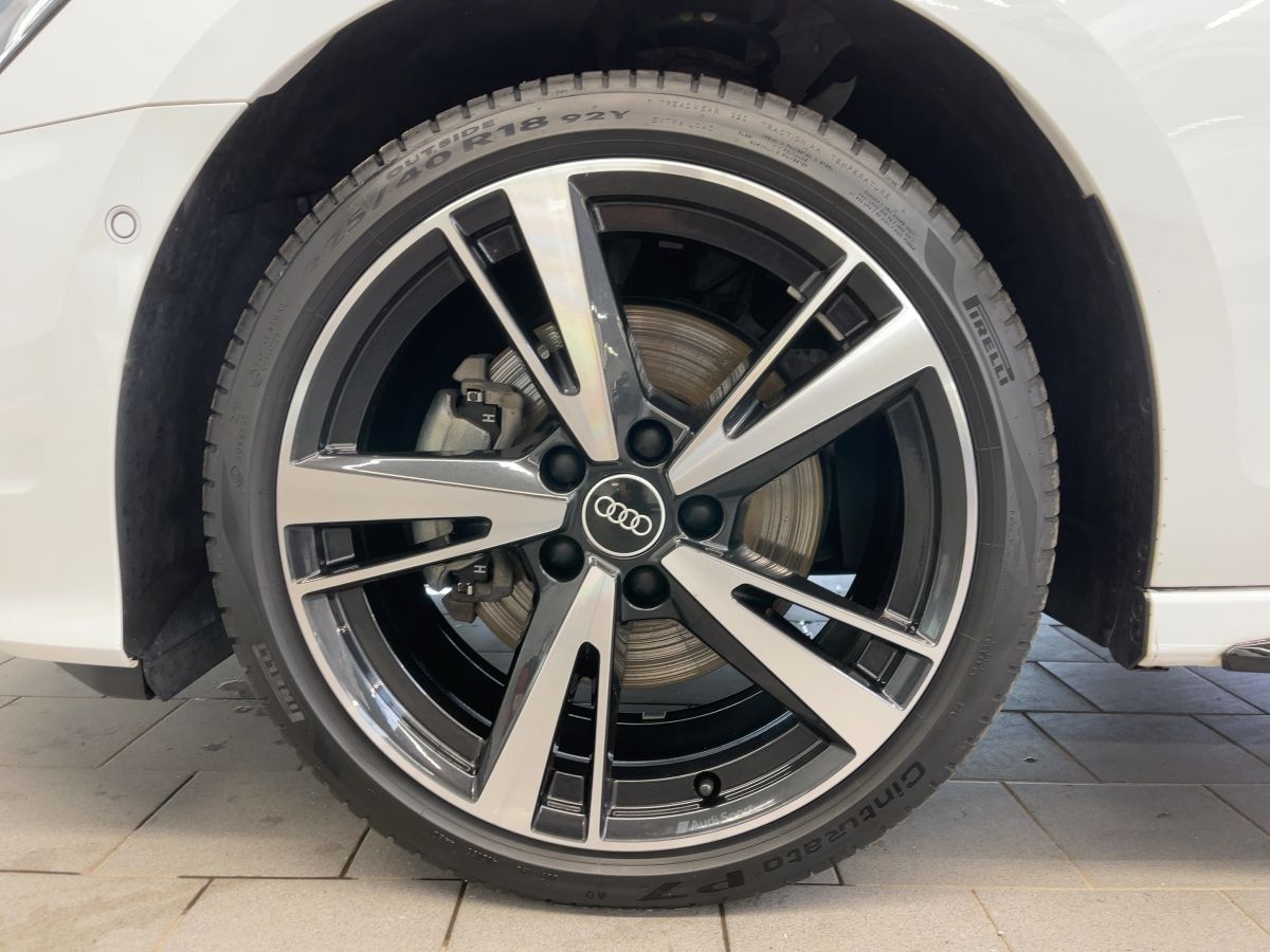 Audi A3 Sportback e-tron S line 40 TFSI Matrix Navi v