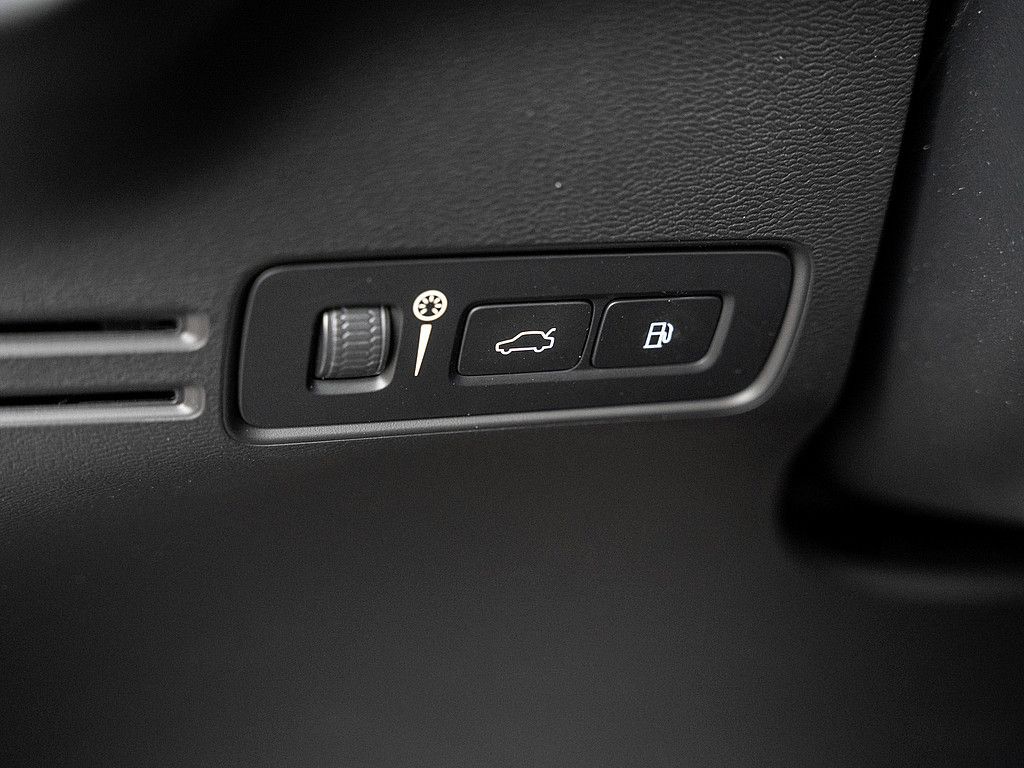 Volvo XC40 T4 Recharge Inscription Expression