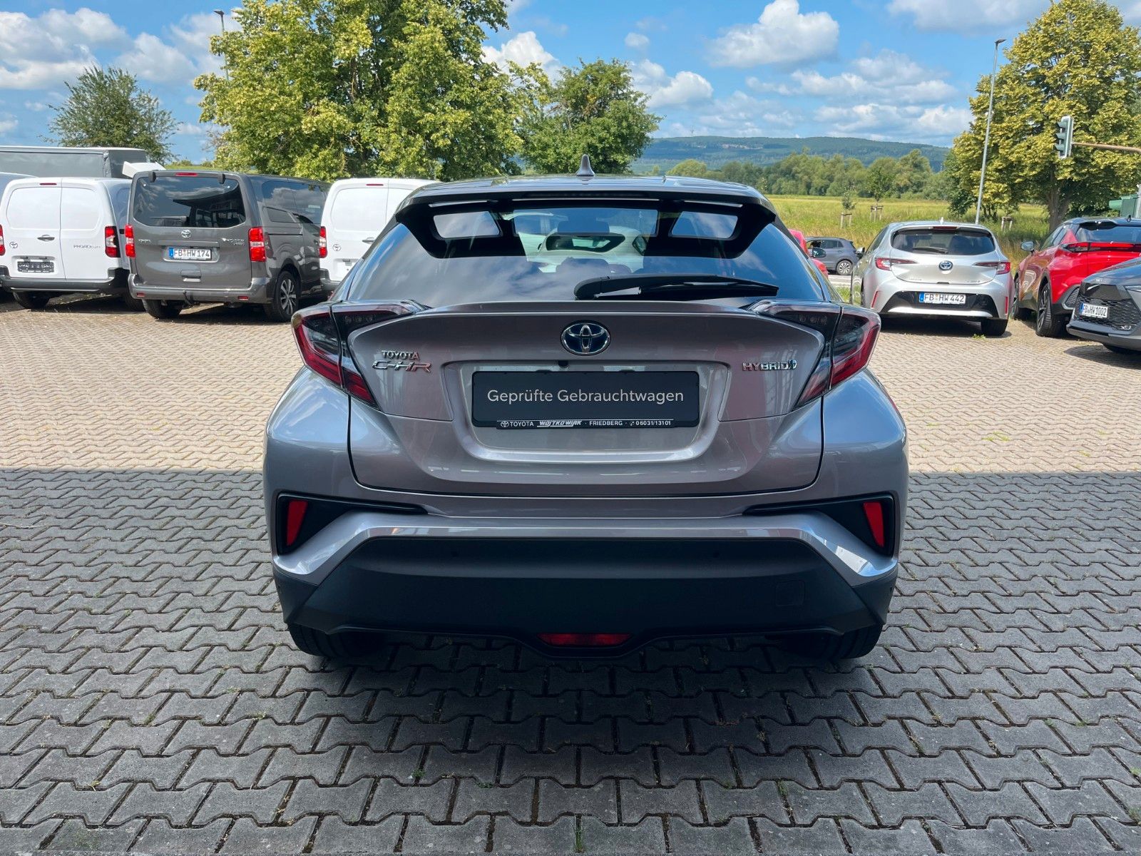 Toyota C-HR Hybrid - Samsaru's Car Outlet