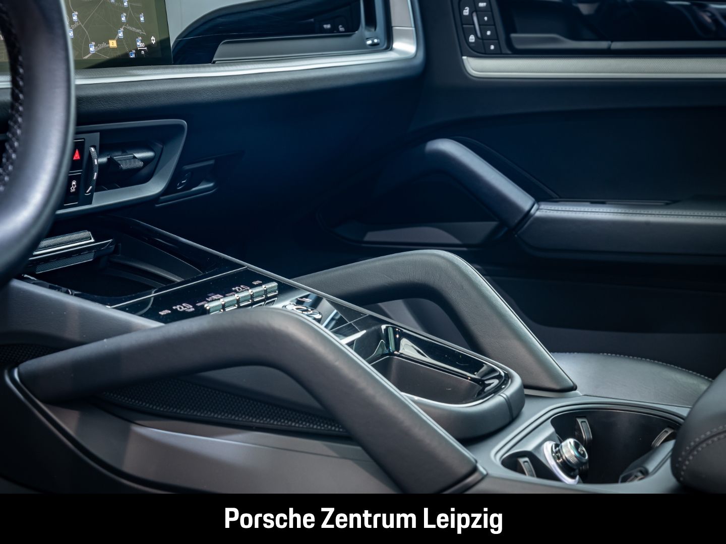 Porsche Cayenne E-Hybrid el.AHK InnoDrive Luft BOSE 360G
