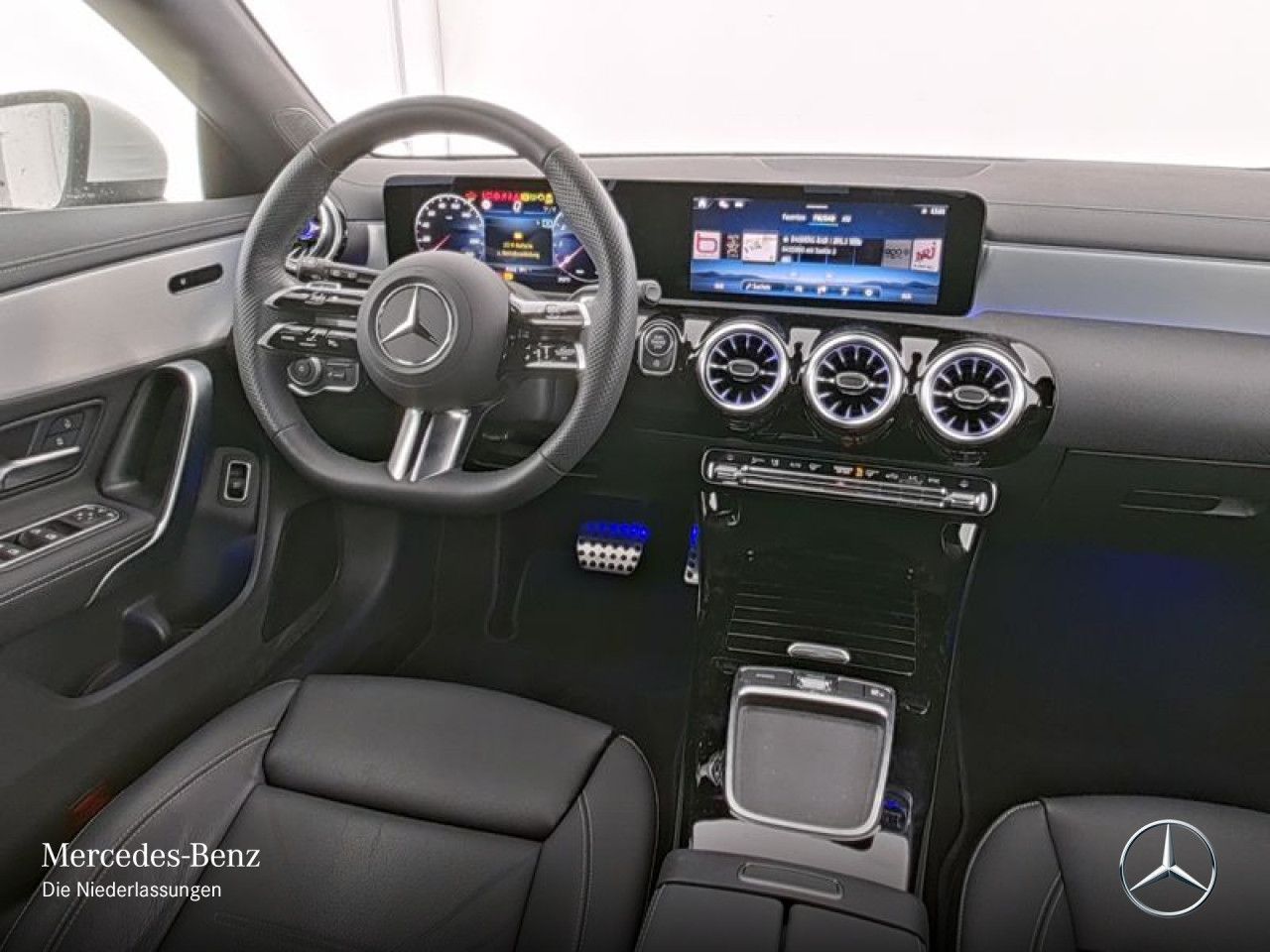 Mercedes-Benz CLA 250 4M AMG Premium - Samsaru's Car Outlet