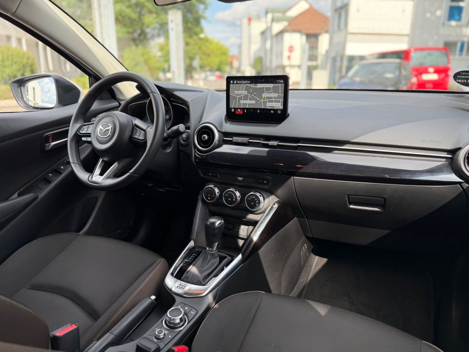 Mazda 2 Lim. Exclusive - Samsaru's Car Outlet