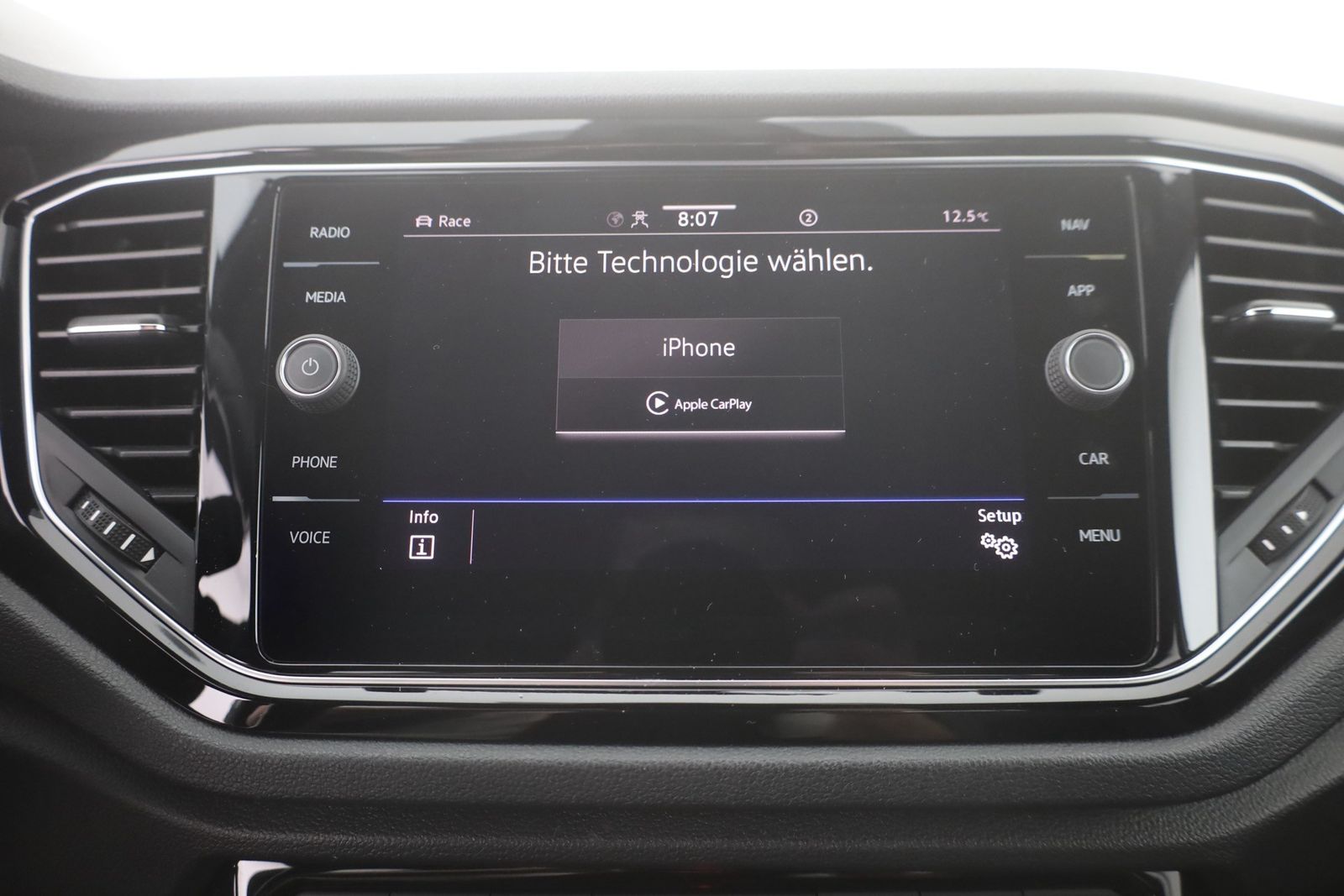 Volkswagen T-Roc 2.0 TSI R 4Motion - Samsaru's Car Outlet