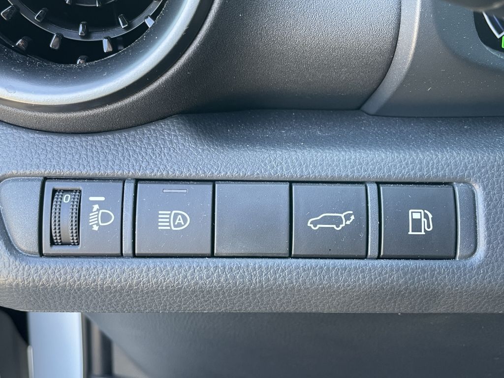 Toyota C-HR 2.0 Hybrid Team D *Technik-Paket*CarPlay*