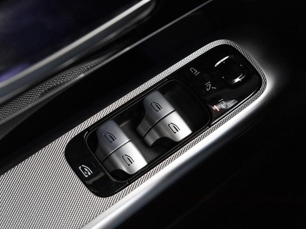 Mercedes-Benz GLC 300 d 4M AMG/Digital/Pano/AHK/360/Memory/20'