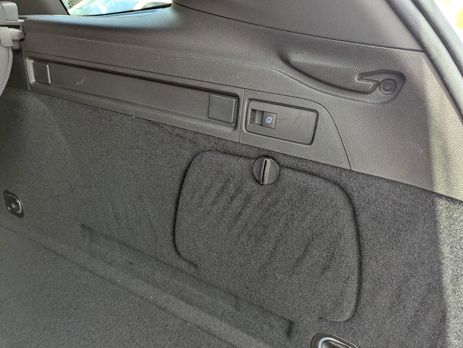 Opel Astra K Sports Tourer - Samsaru's Car Outlet