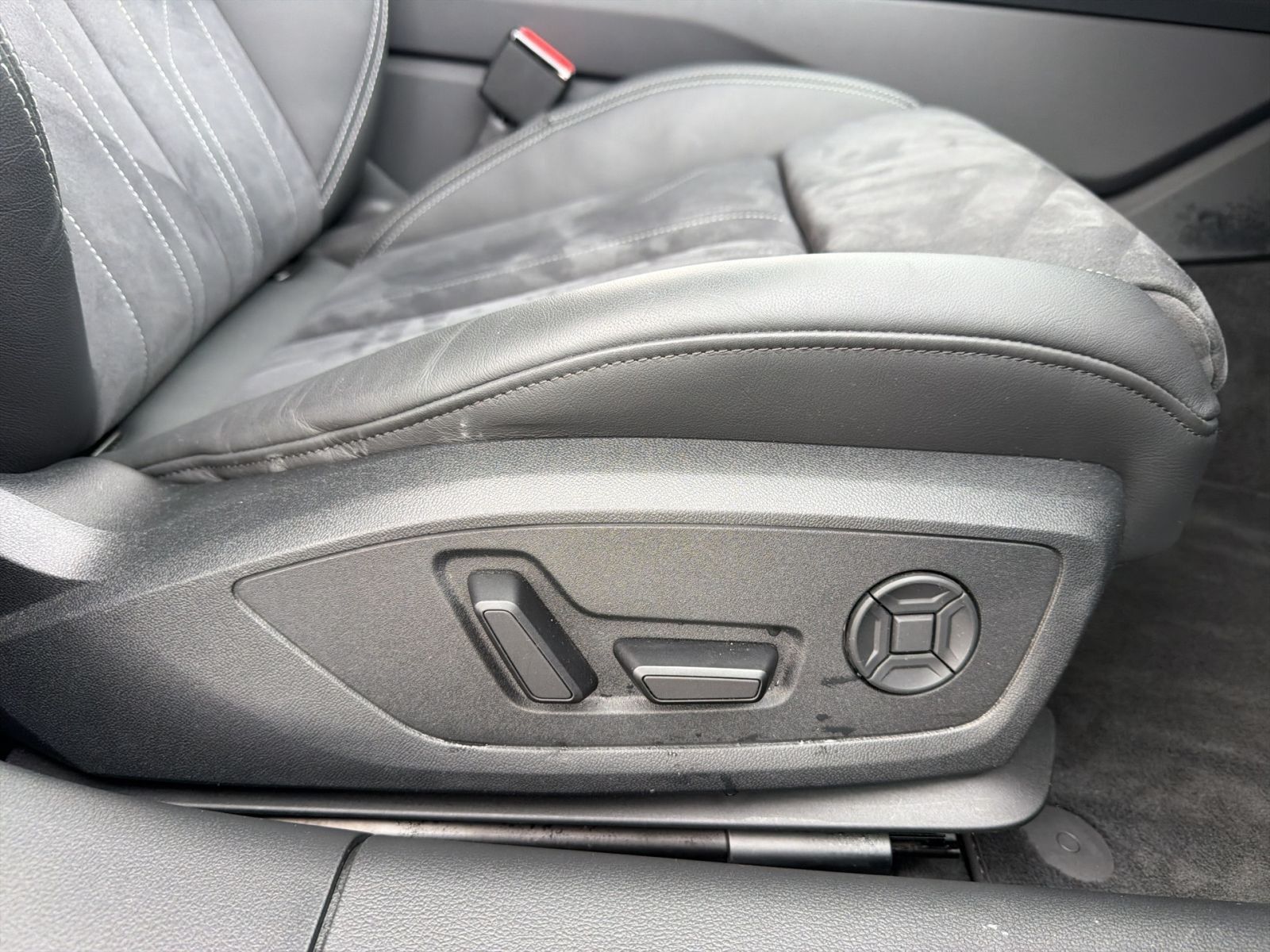 Audi A6 Avant S line 45 TDI qu AHK/Pano/Matrix/Kam/SH