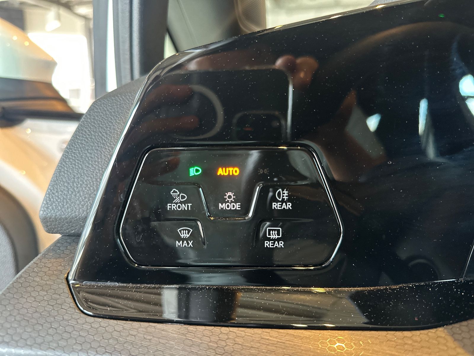Volkswagen Golf 8 Lim. GTD - Samsaru's Car Outlet