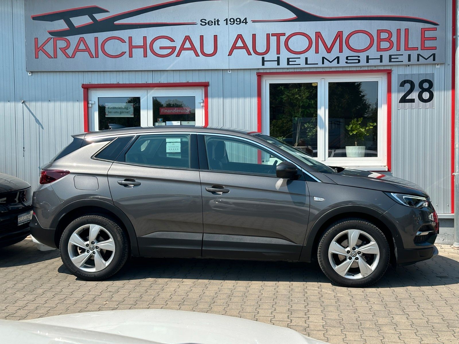 Opel Grandland 1.2 - Samsaru's Car Outlet