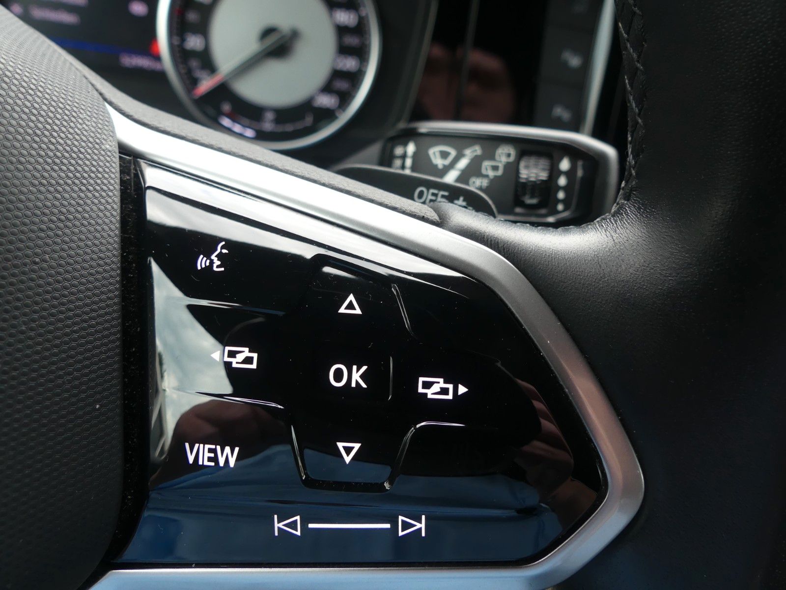 Volkswagen Touareg Elegance 4Motion - Samsaru's Car Outlet