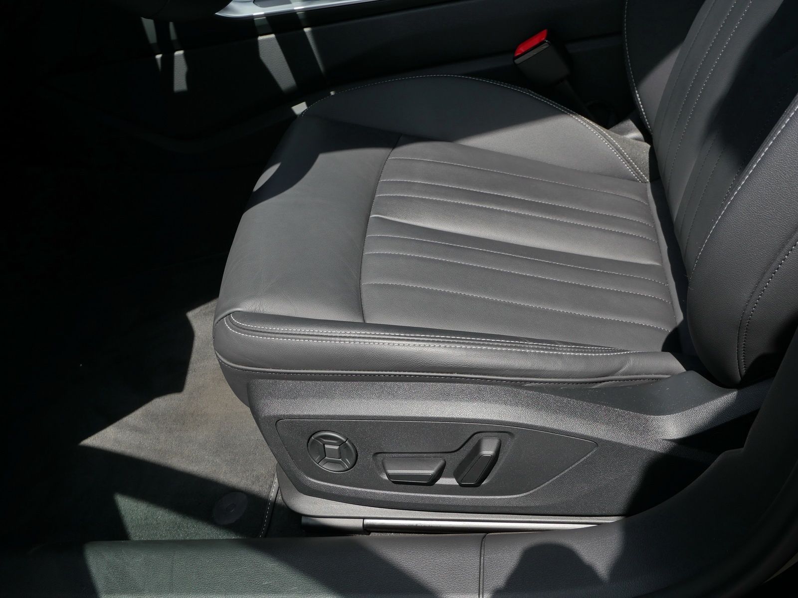 Audi A6 Avant 40 TDI qu. - Samsaru's Car Outlet
