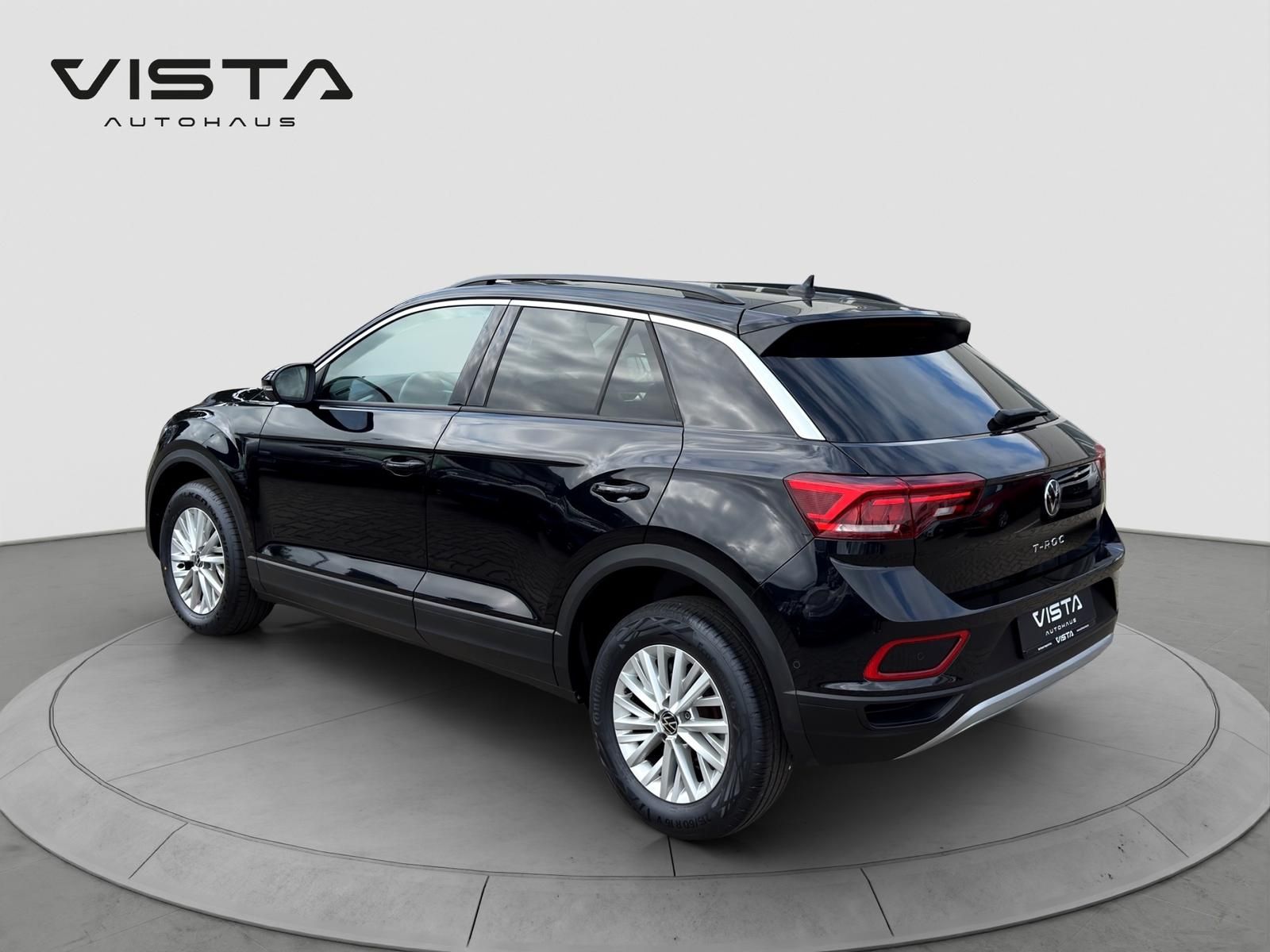 Volkswagen T-Roc Life 2.0 TDI - Samsaru's Car Outlet