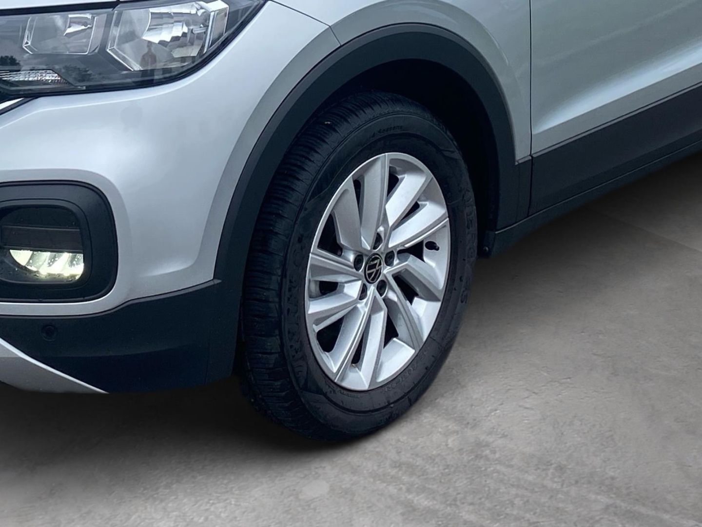 Volkswagen T-Cross 1.0 TSI Life - Samsaru's Car Outlet