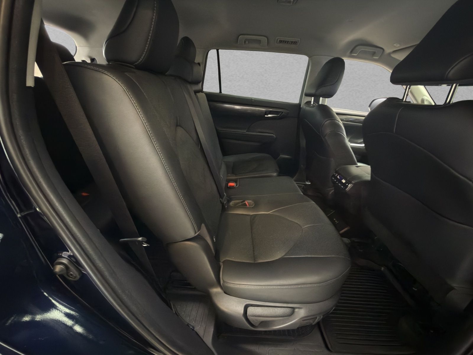 Toyota Highlander Hybrid Luxury *HUD*7-Sitze*