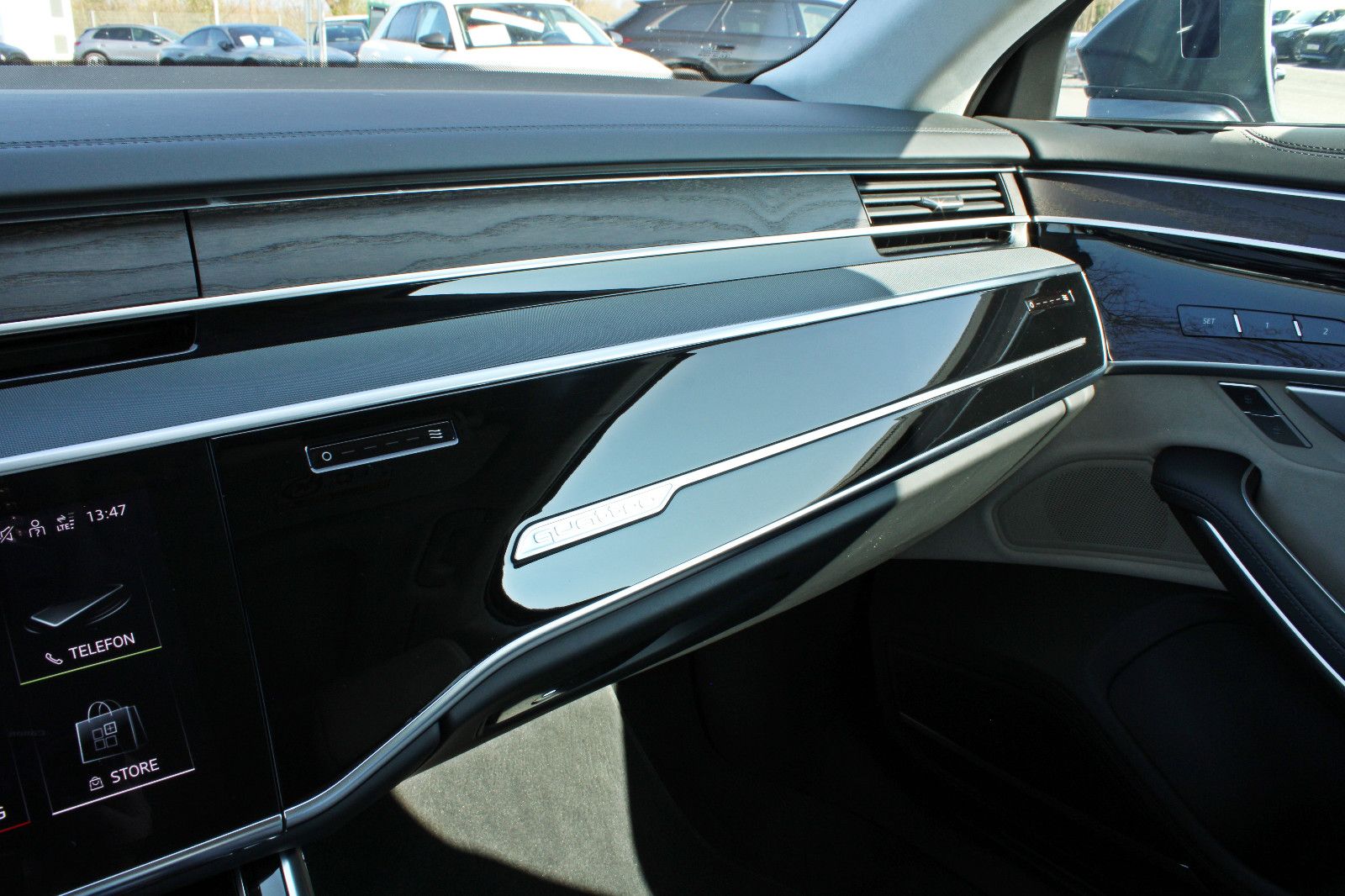 Audi A8 Lang 50TDI S LINE BLACK - Samsaru's Car Outlet