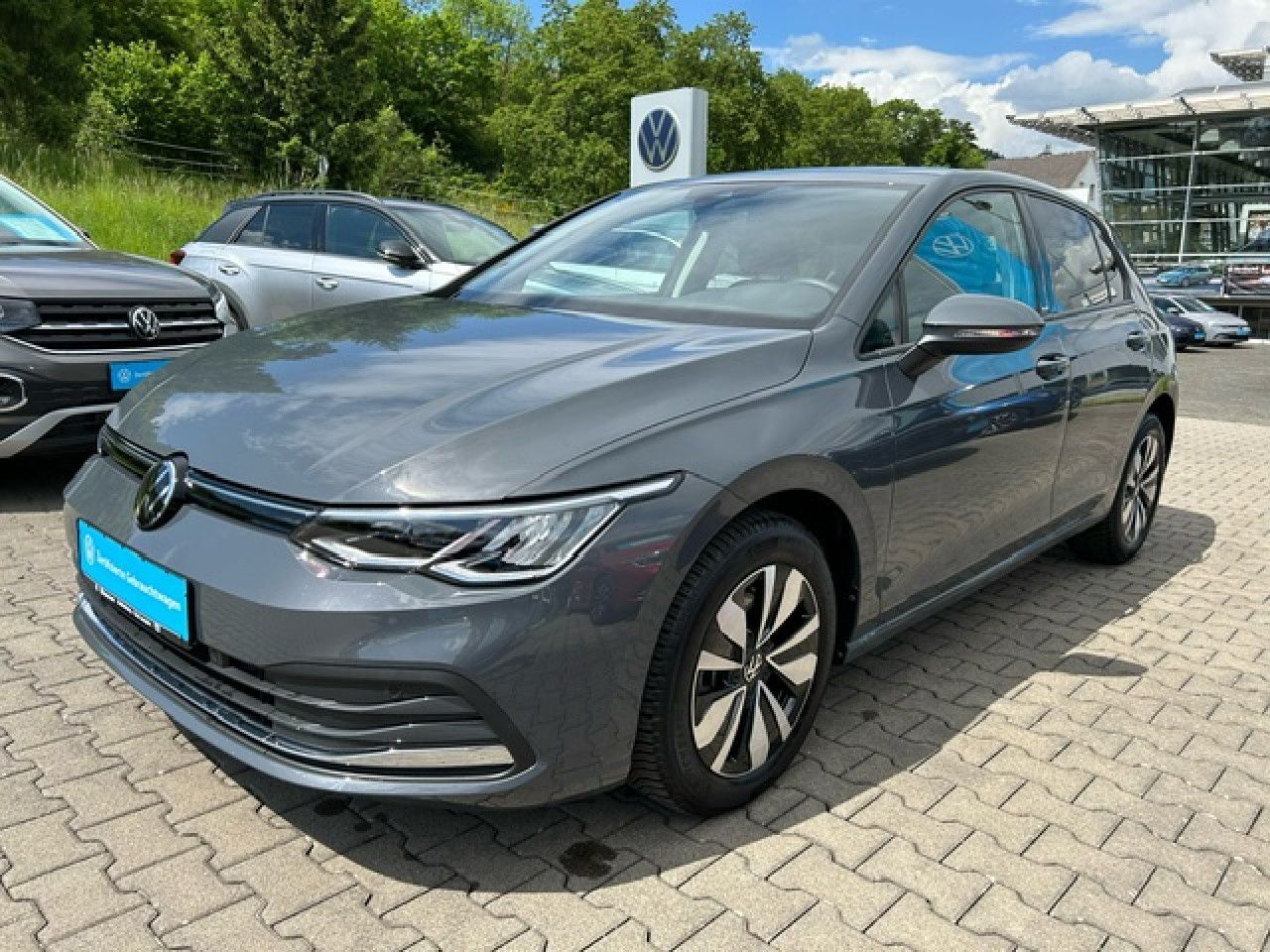 Volkswagen Golf VIII Move 1.5 TSI - Samsaru's Car Outlet