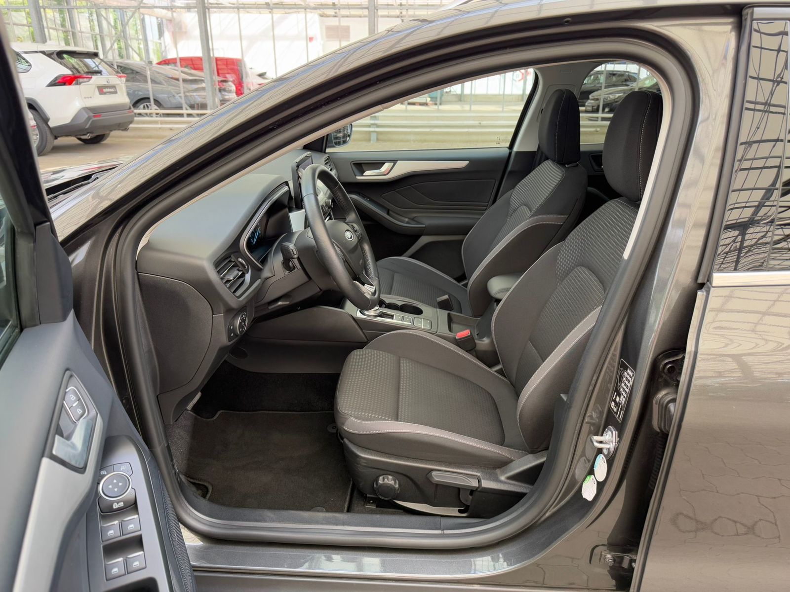 Ford Focus 1.0 EcoBoost - Samsaru's Car Outlet